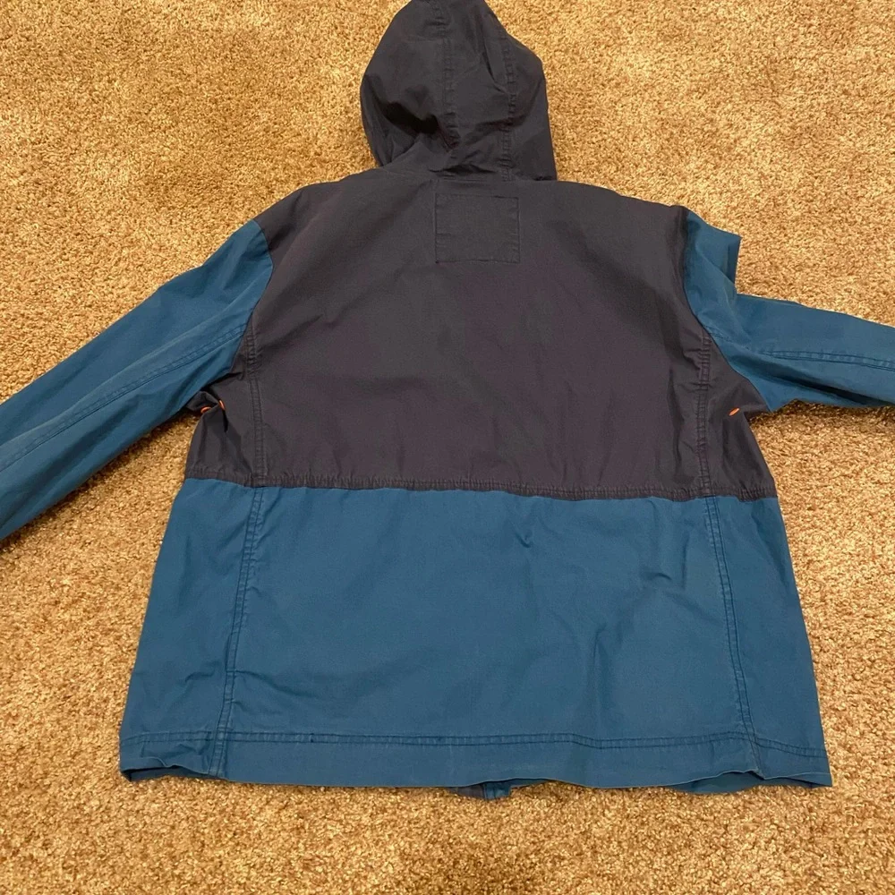 Tommy Hilfiger Jacket. Mens - Picture 2 of 3